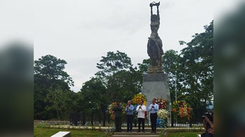 Chavismo inauguró plaza en Yaracuy con la escultura de María Lionza sustraída de la UCV sin autorización|inaugura plaza con escultura de María Lionza sustraída de la UCV