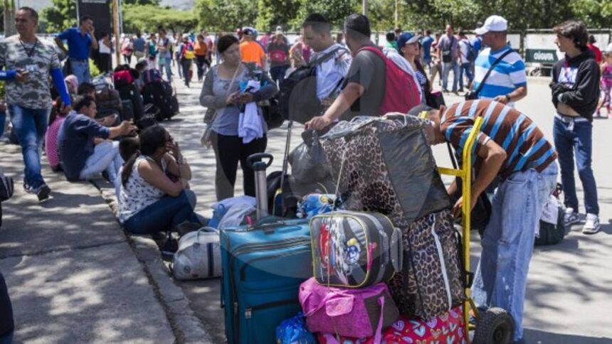 Medellín se convierte en "estación de tránsito" para venezolanos que quieren cruzar el Darién