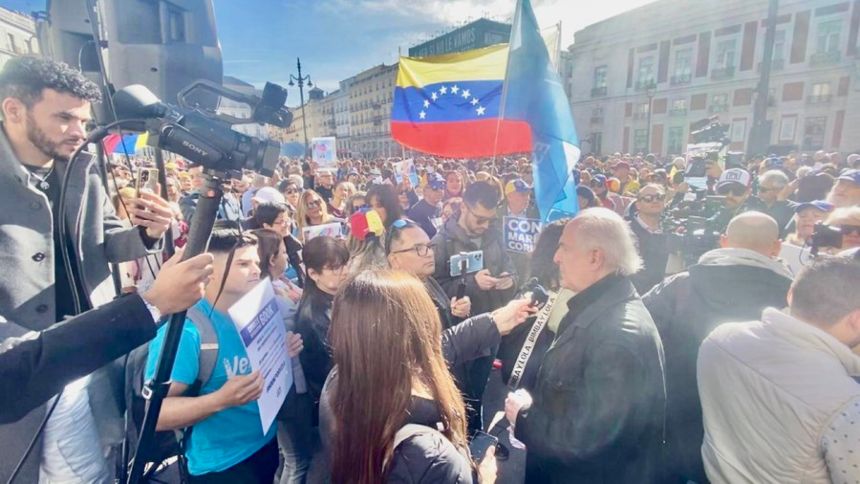 VIDEO: Miles de venezolanos tomaron las calles de Madrid para mostrar su apoyo a María Corina y pedir elecciones libres