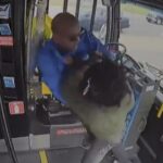 Autoridades policiales detuvieron al hombre que golpeó a un conductor y provocó el choque de un bus contra un edificio en Oklahoma City