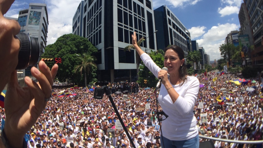 El movimient de los derechos humanos Amnistía Internacional exhortó este lunes la "protección irrestricta" a la reunión pacífica