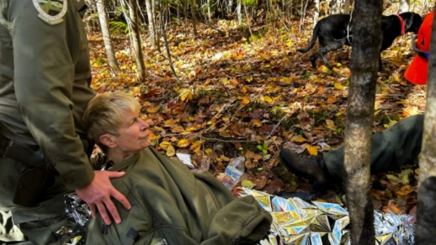 En un desesperado operativo de búsqueda y rescate en el condado de Washington, Maine (EEUU), se logró dar con el paradero de Pamela Helmstadter, de 72 años, quien estuvo extraviada durante cuatro días en un inhóspito bosque.